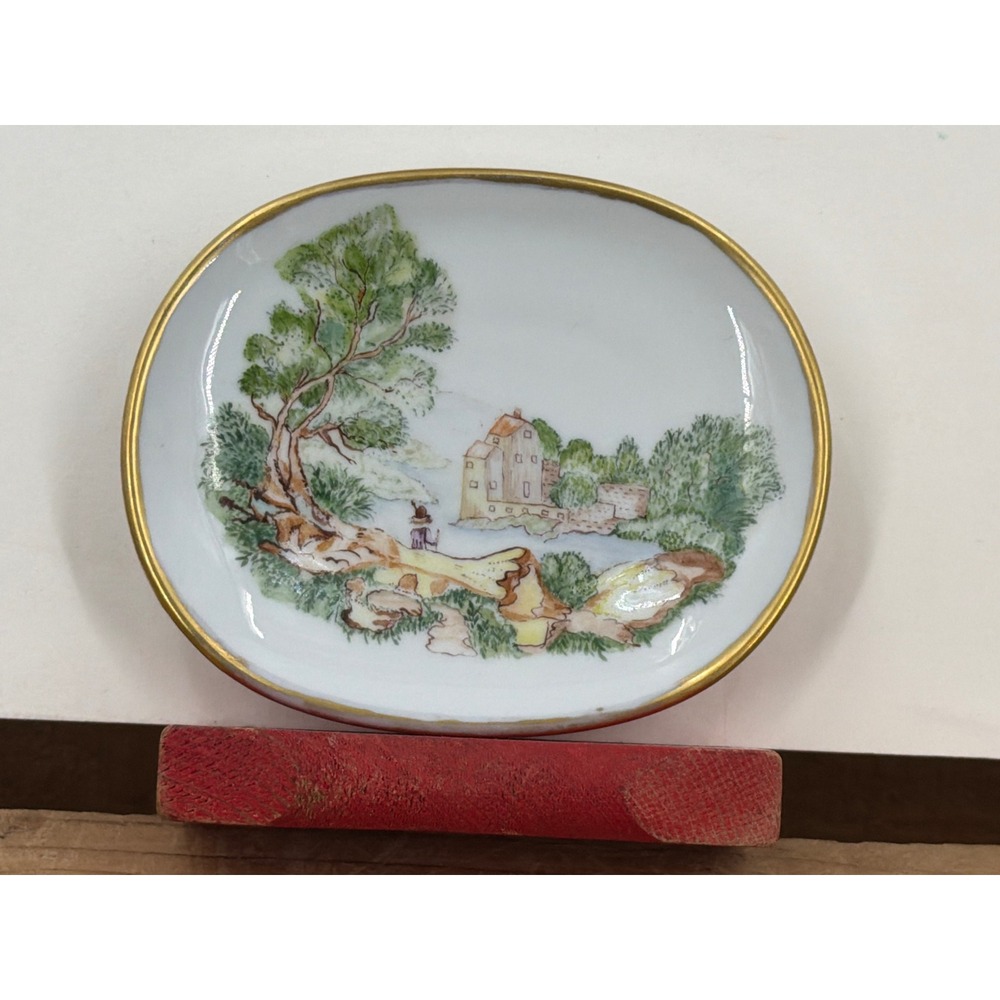 Lisa Ackermann Handgemalt Hand Painted Porcelain Landscape Trinket Dish Oval